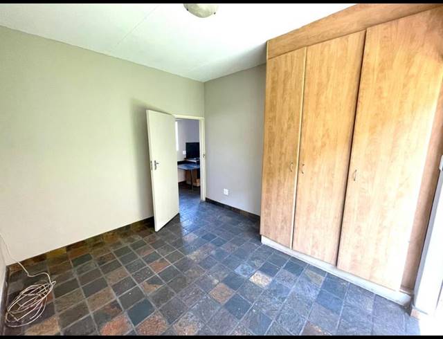 2 BEDROOM APARTMENT FOR SALE IN DASSIE RAND